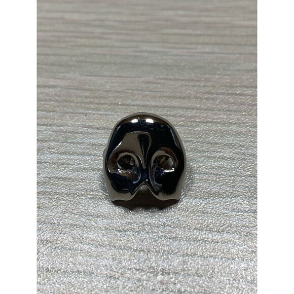 TM 1986 RUG LTD Phantom of the Opera Mask Lapel Pin - Picture 1 of 6